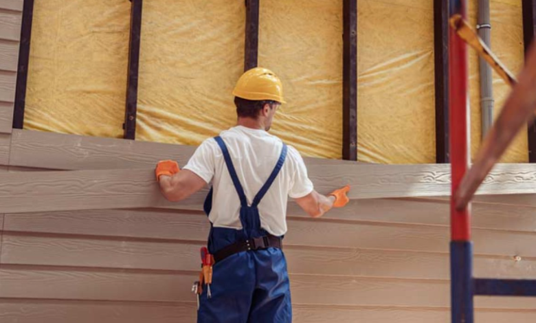 Why Local Siding Contractors Are a Smart Choice