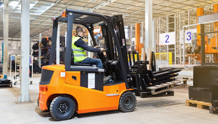 When Is a Scissor Lift the Best Choice for Working at Height?